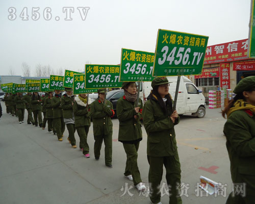 我們在不斷努力，不斷前行