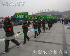 只有意志堅強的人，才能到達彼岸