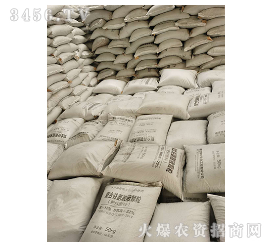 復(fù)合谷氨酸液顆粒有機(jī)肥-火爆招商中